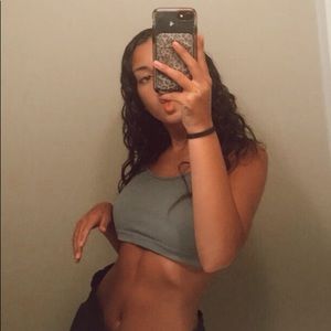 Meet your Posher, Teya